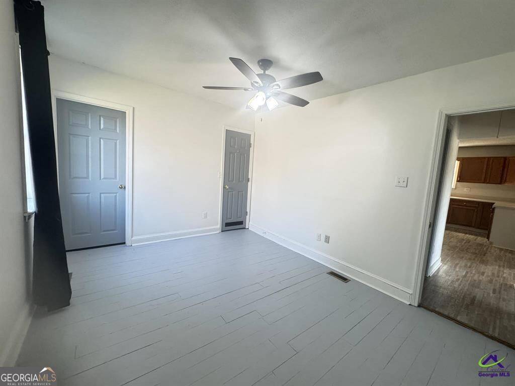 205 E Church Street Property Photo 8
