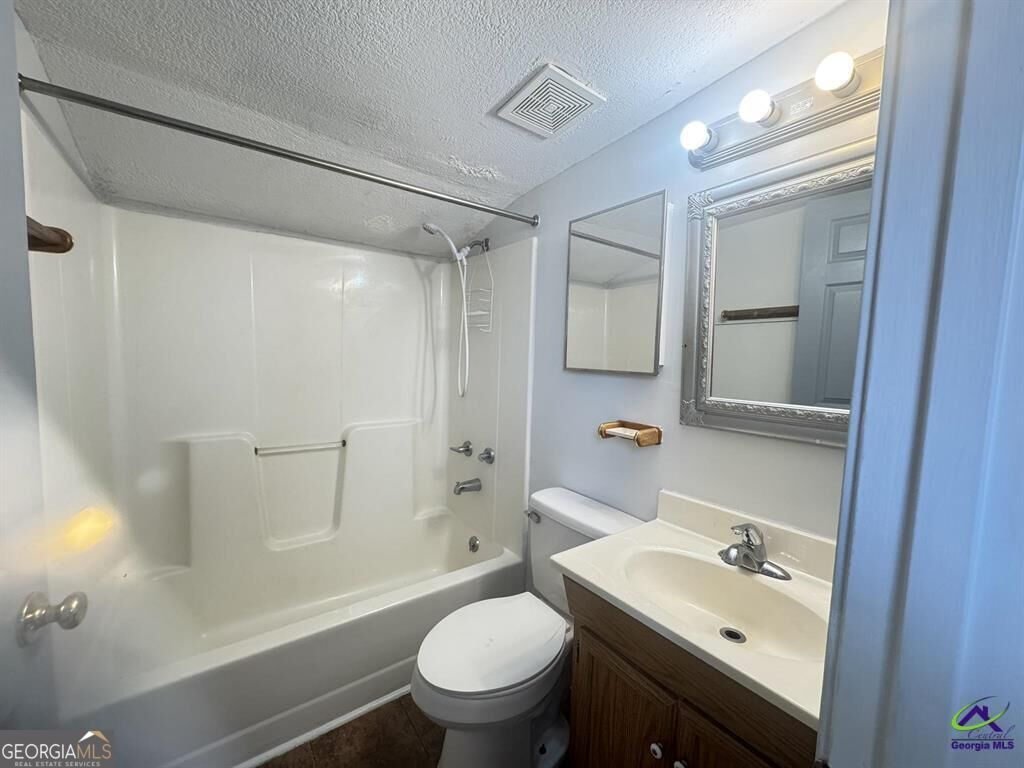 205 E Church Street Property Photo 10