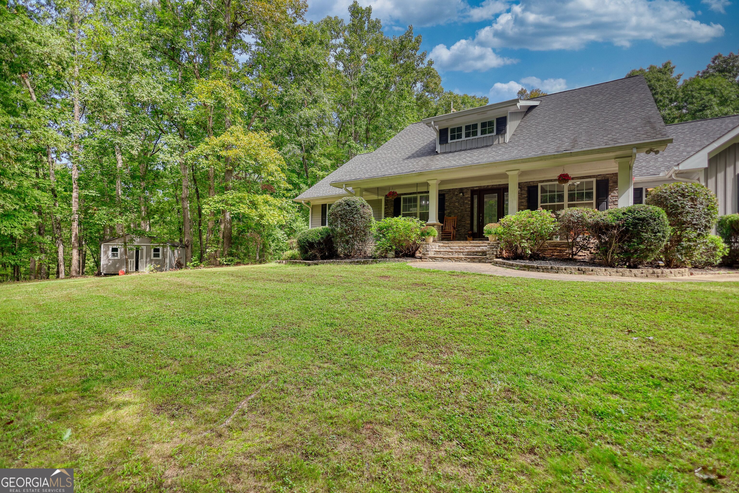 4140 Mount Paran Drive Property Photo 2