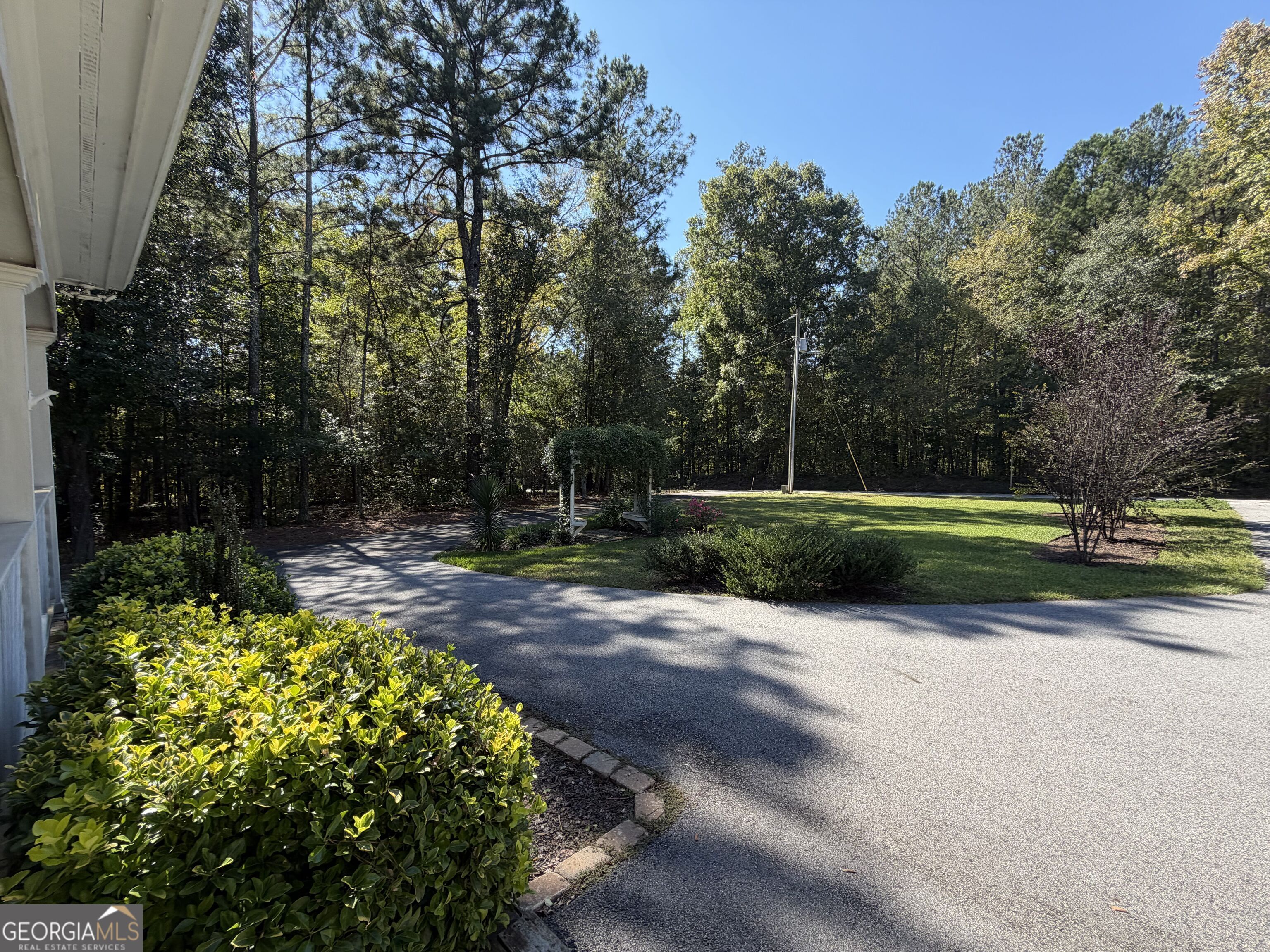 564 Eskew Road Property Photo 3
