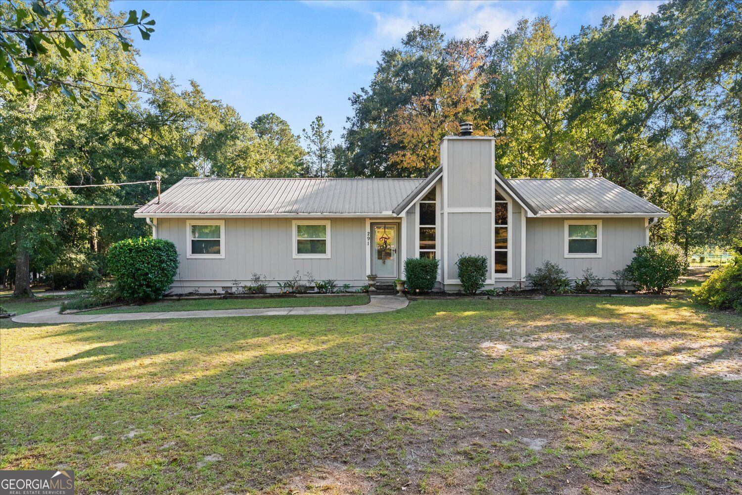 291 Whiteoak Est Circle Property Photo 1