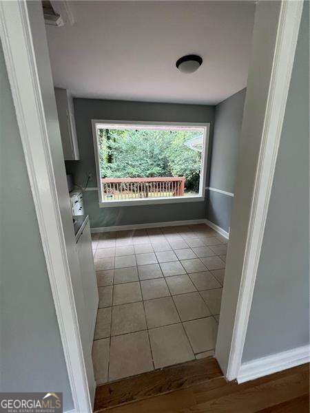 2042 East Roxboro Road Property Photo 5