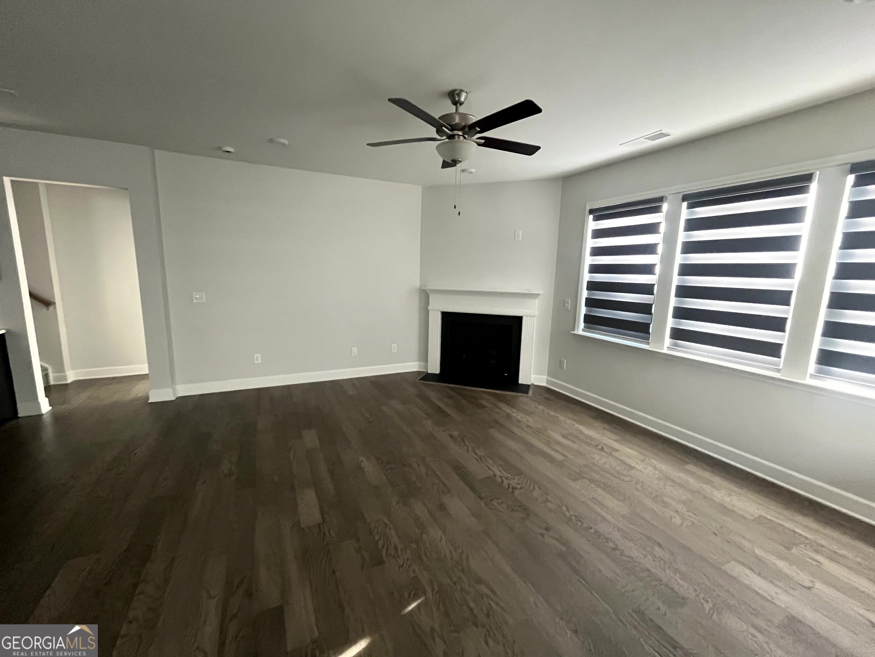811 Pineberry Court Property Photo 5