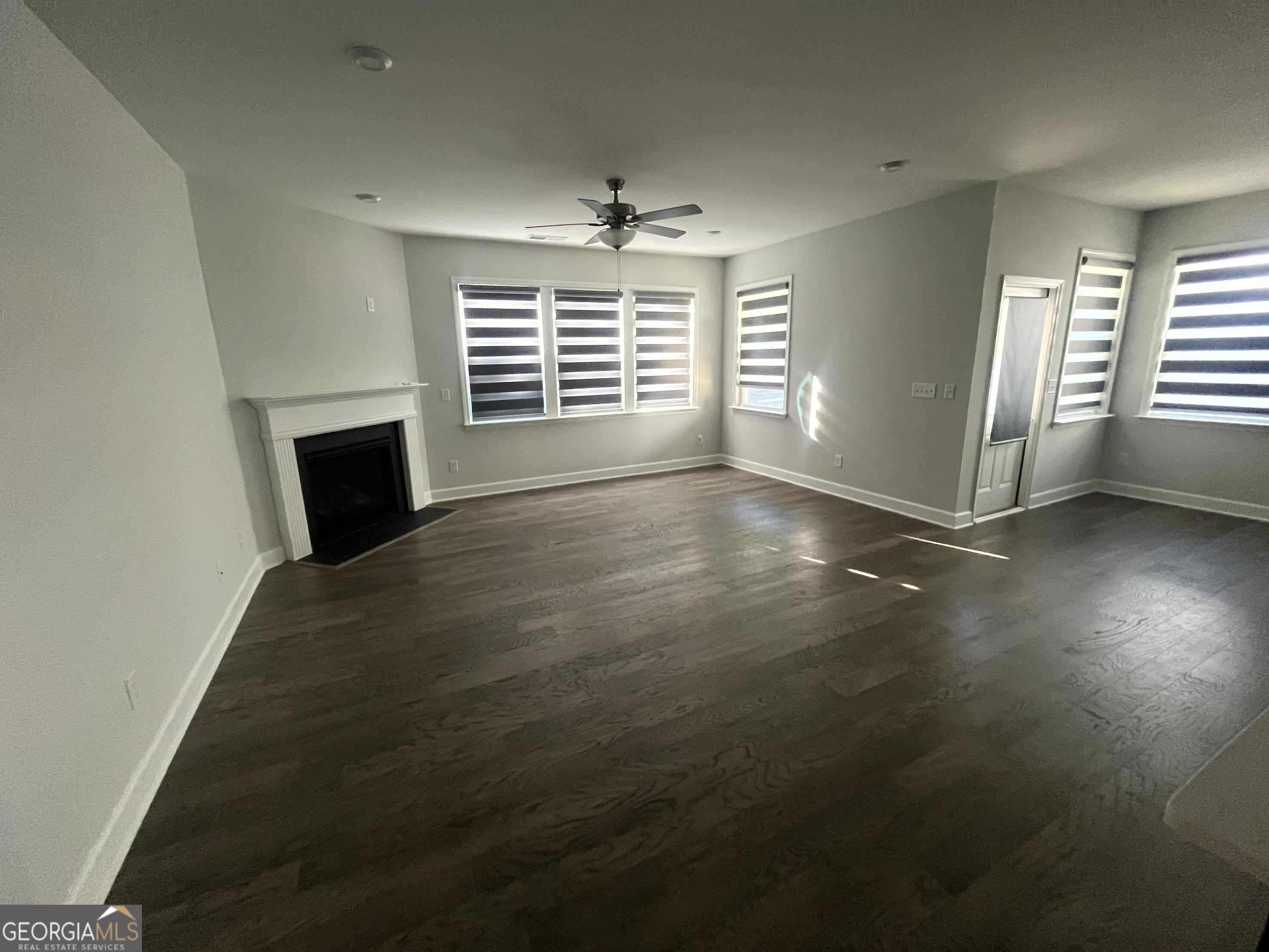 811 Pineberry Court Property Photo 8
