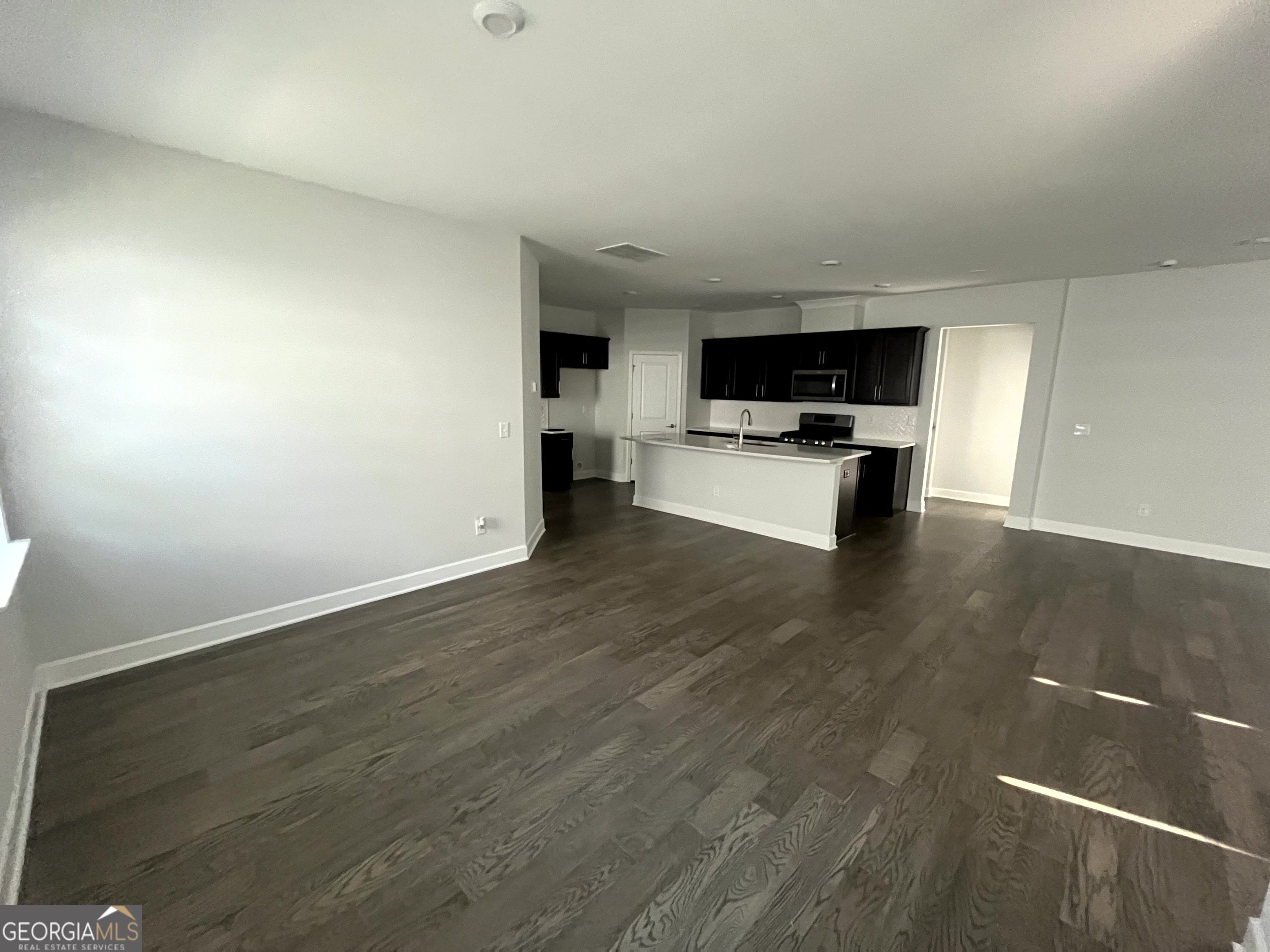 811 Pineberry Court Property Photo 10