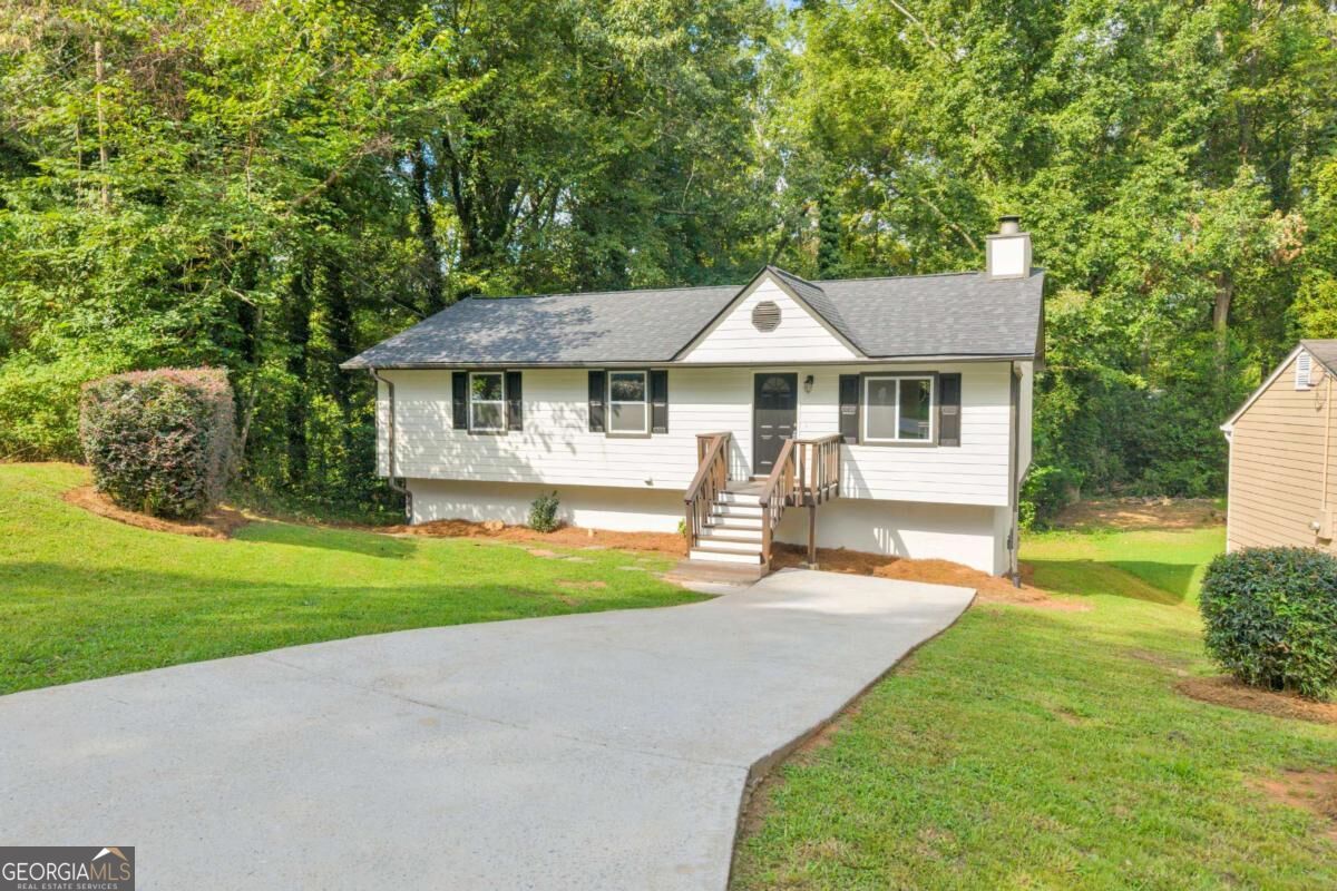1351 Muirforest Way Property Photo 2
