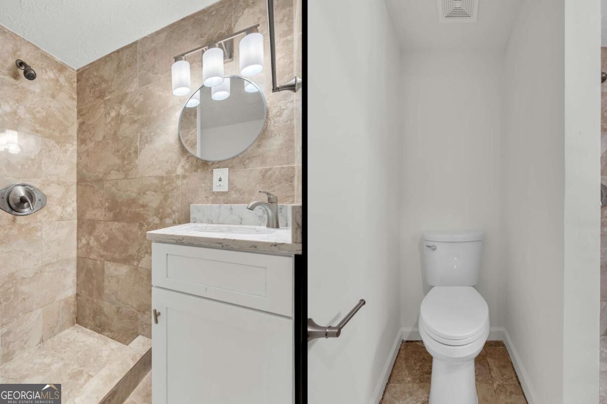 1351 Muirforest Way Property Photo 23