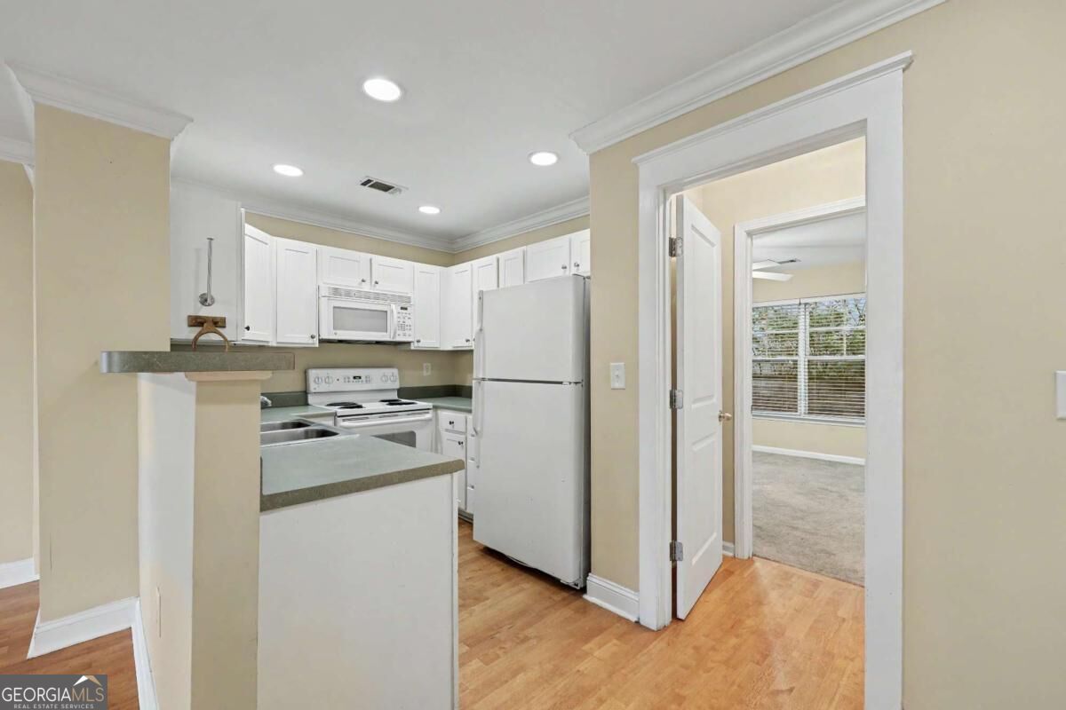 1035 Barnett Shoals Road # 1120 Property Photo 8