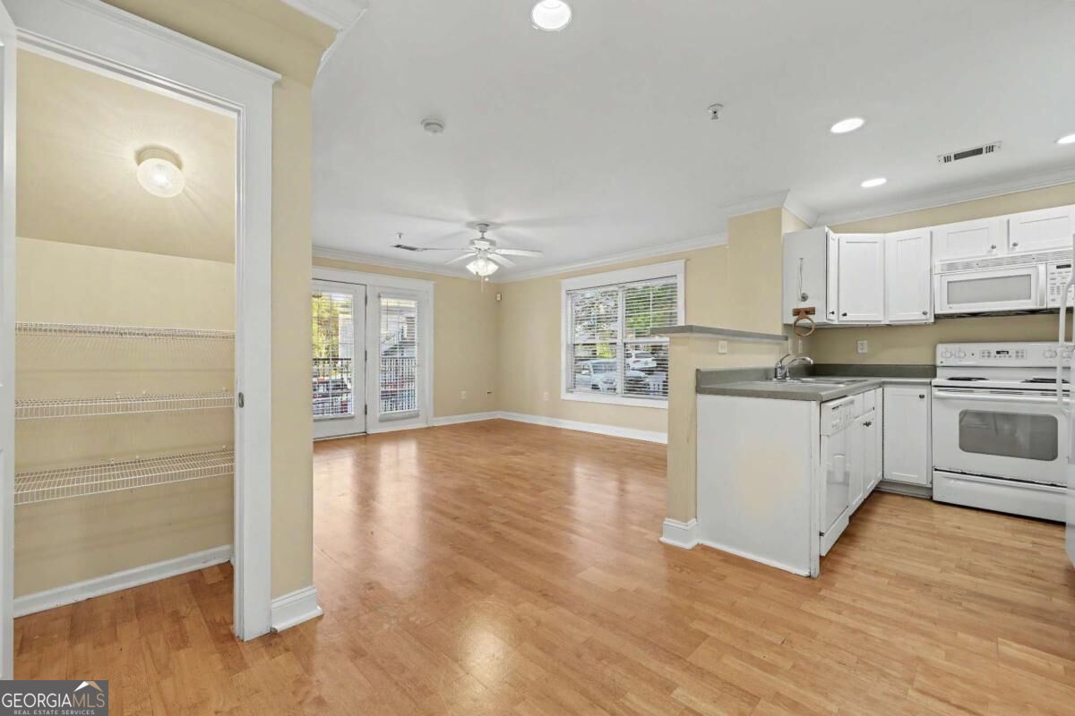 1035 Barnett Shoals Road # 1120 Property Photo 12