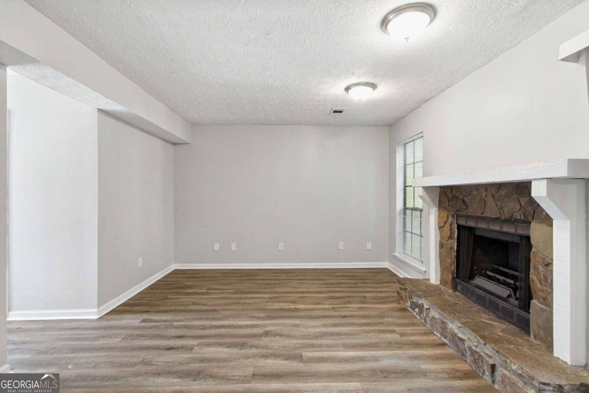 4732 Old Highgate Entry Property Photo 6