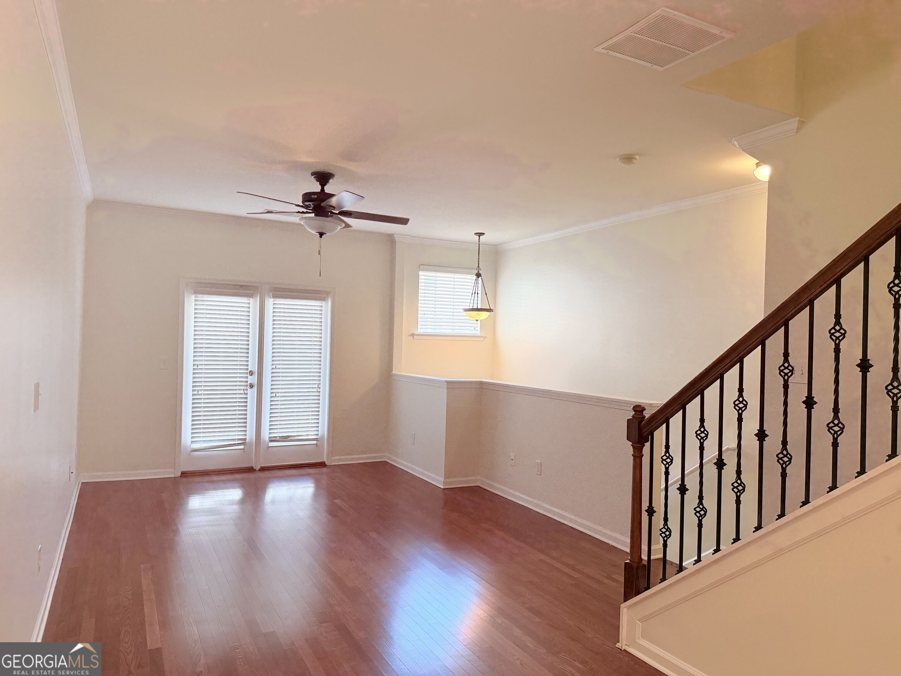 3051 Liberty Way Nw Property Photo 2