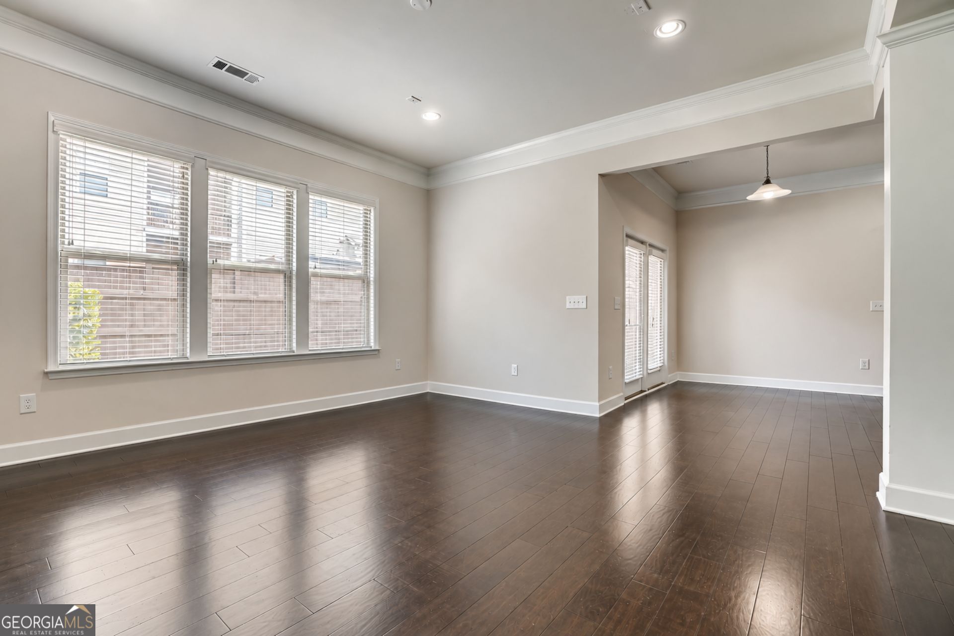 2544 Josselyn Lane Se Property Photo 6