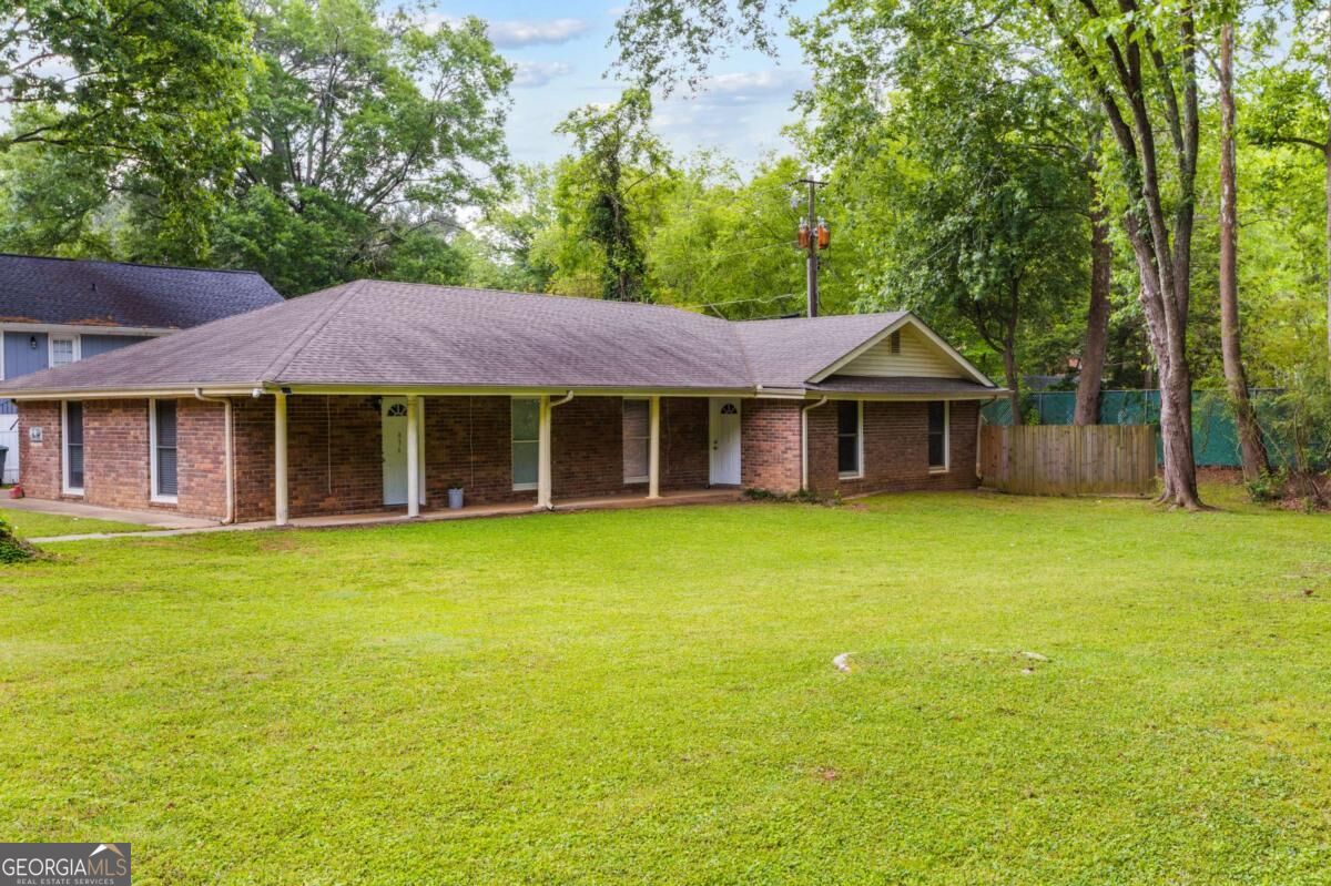 834 Wilson Circle SW Property Photo 1