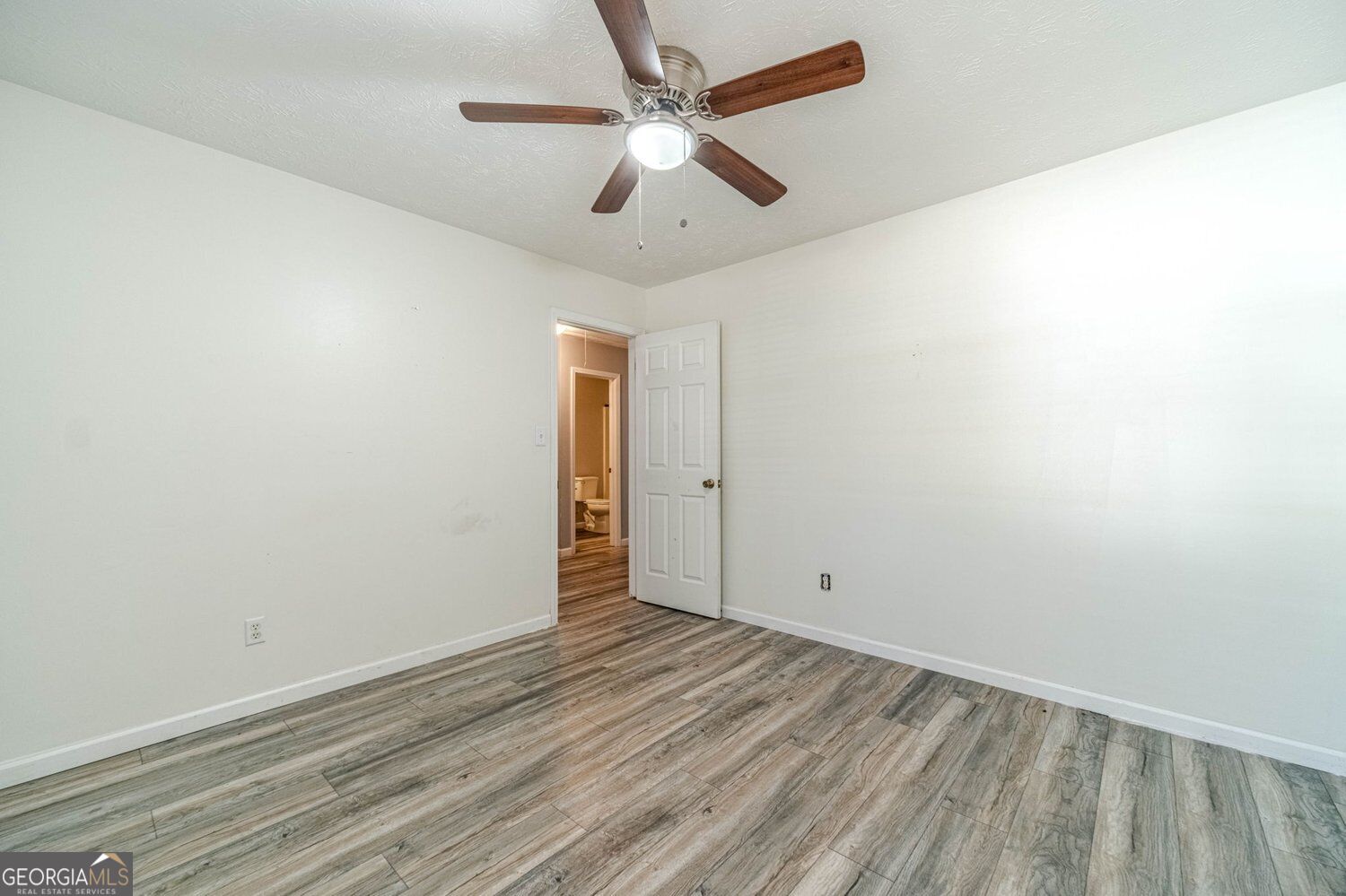 1617 Amhearst Walk Road Property Photo 21