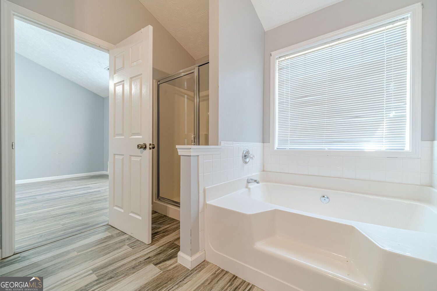 1617 Amhearst Walk Road Property Photo 25