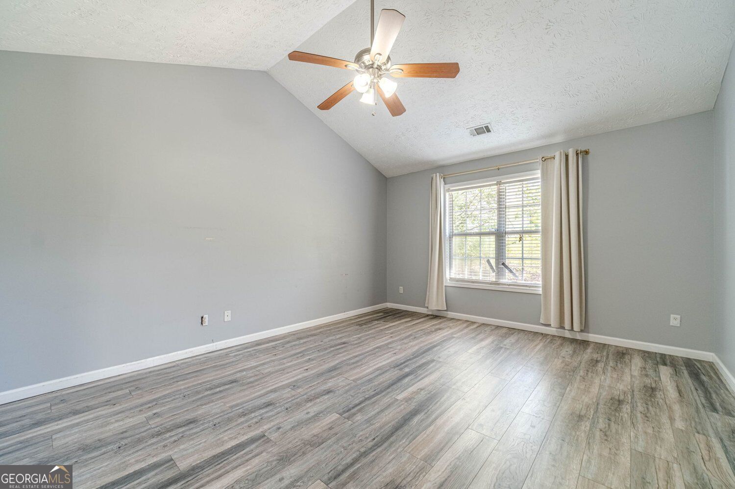 1617 Amhearst Walk Road Property Photo 27