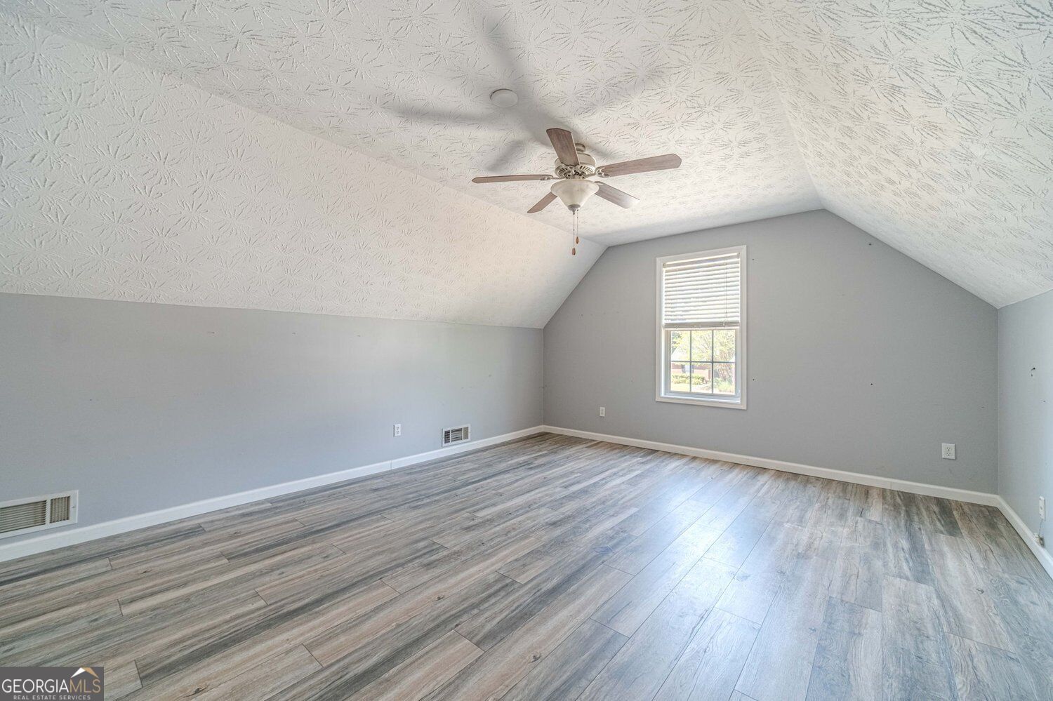 1617 Amhearst Walk Road Property Photo 35