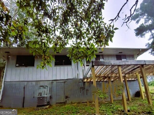 315 Lavista Drive Property Photo 2
