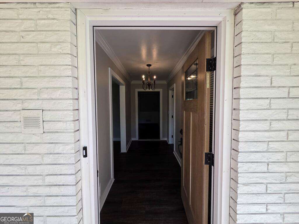 911 W Roanoke Drive Extension Property Photo 5