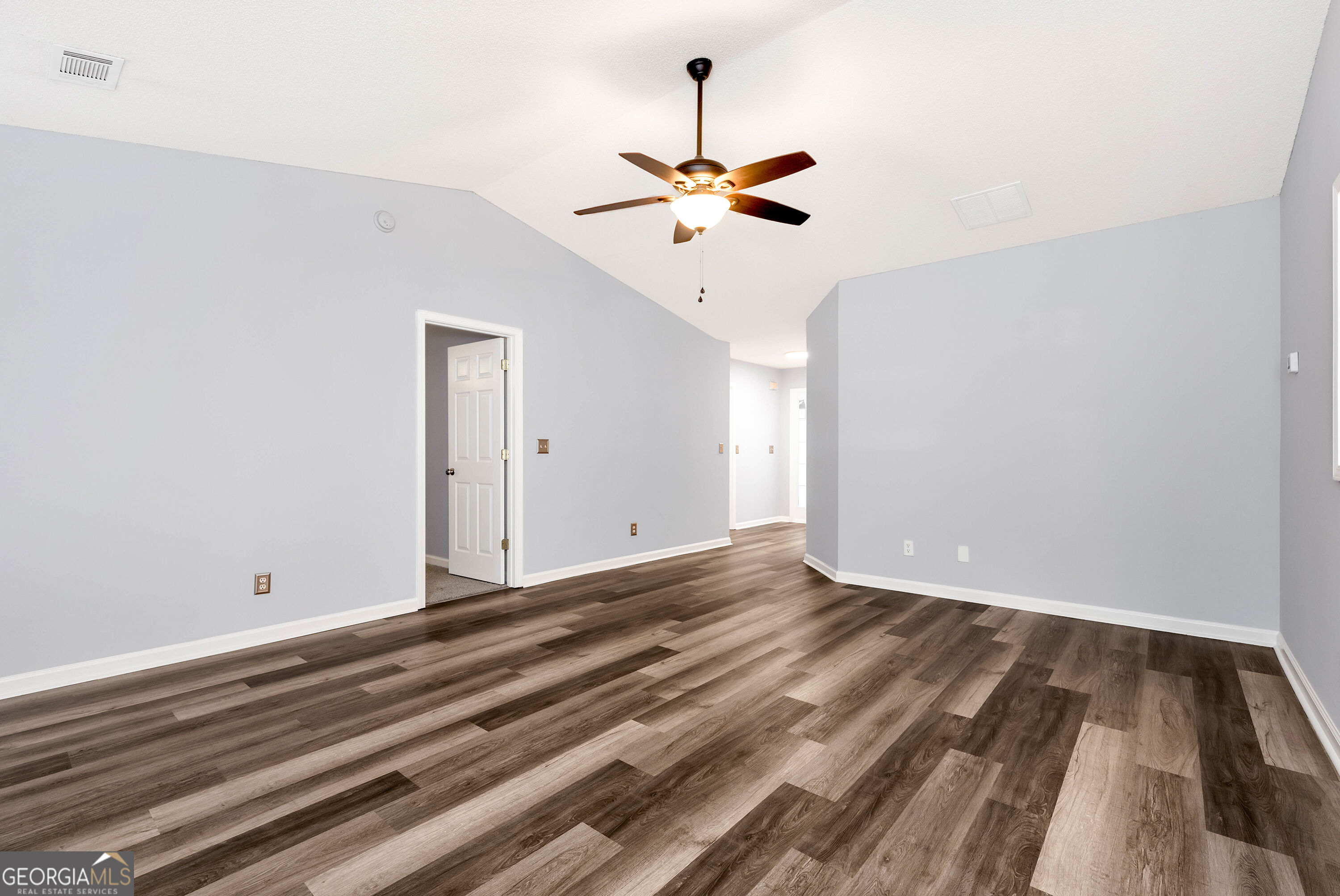 1123 Ravenwood Drive Property Photo 23