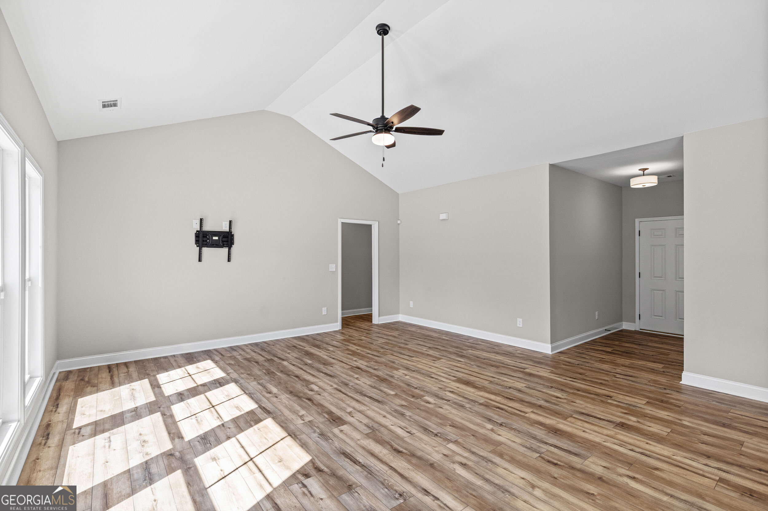 510 N Bypass W Property Photo 9