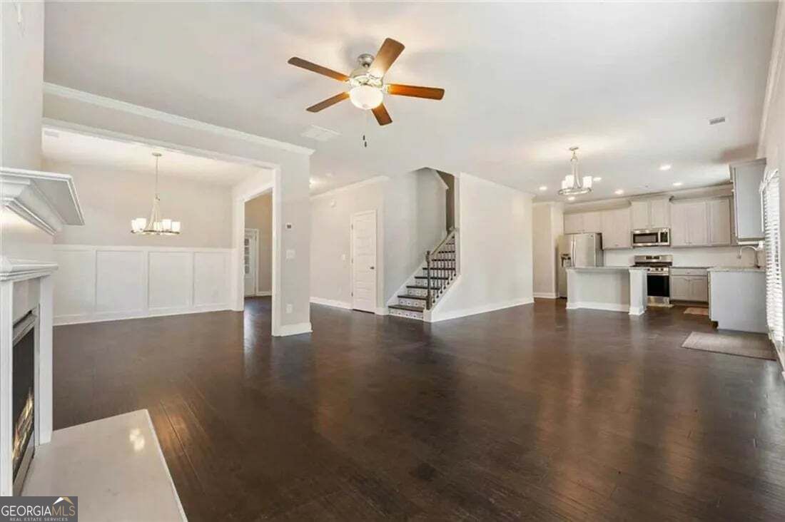 422 Hinton Farm Way Property Photo 7