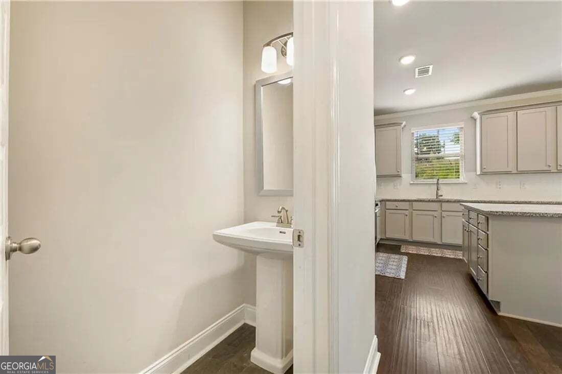 422 Hinton Farm Way Property Photo 11