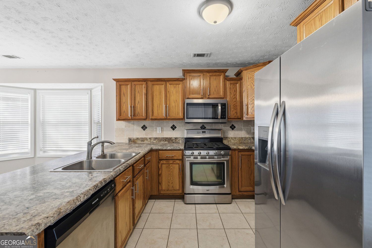 130 The Falls Boulevard Property Photo 9