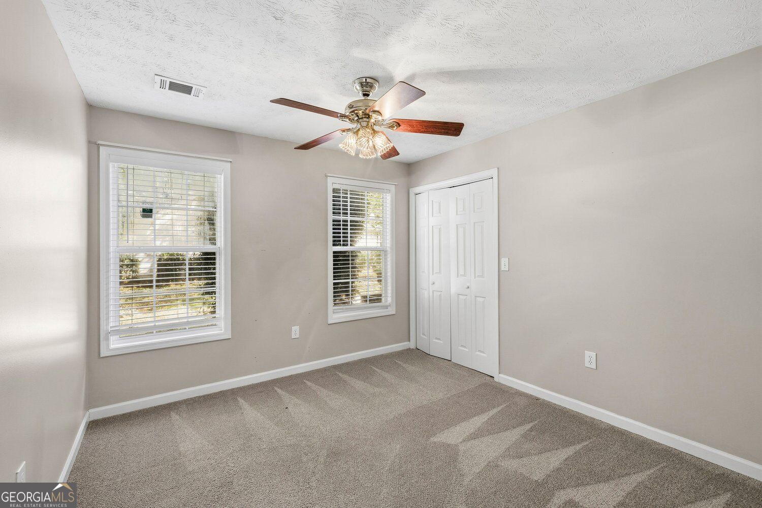 130 The Falls Boulevard Property Photo 11