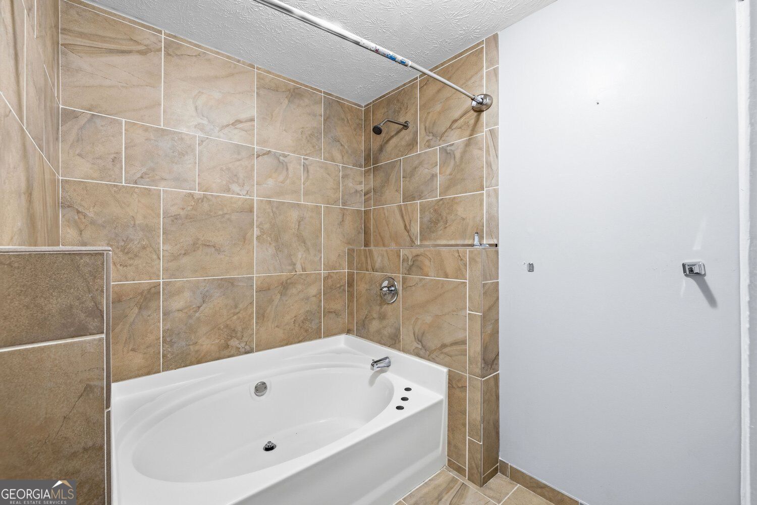 130 The Falls Boulevard Property Photo 19