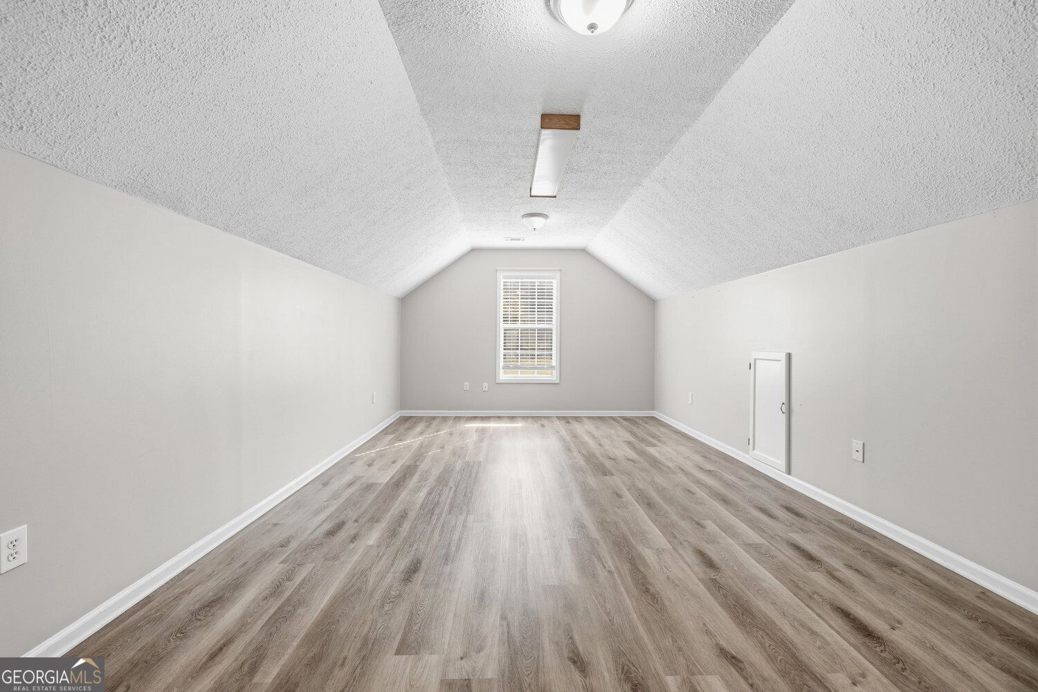 130 The Falls Boulevard Property Photo 20