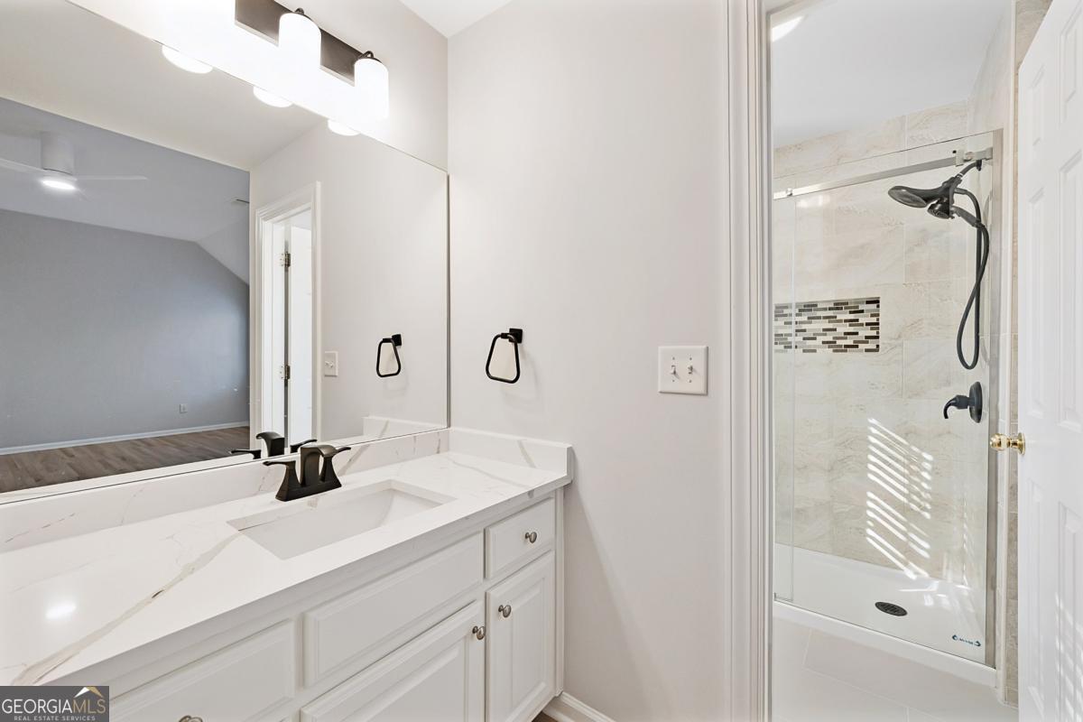 2090 Lake Windward Drive Property Photo 19