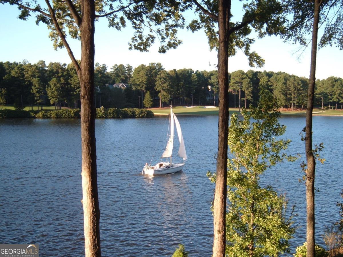 2090 Lake Windward Drive Property Photo 43