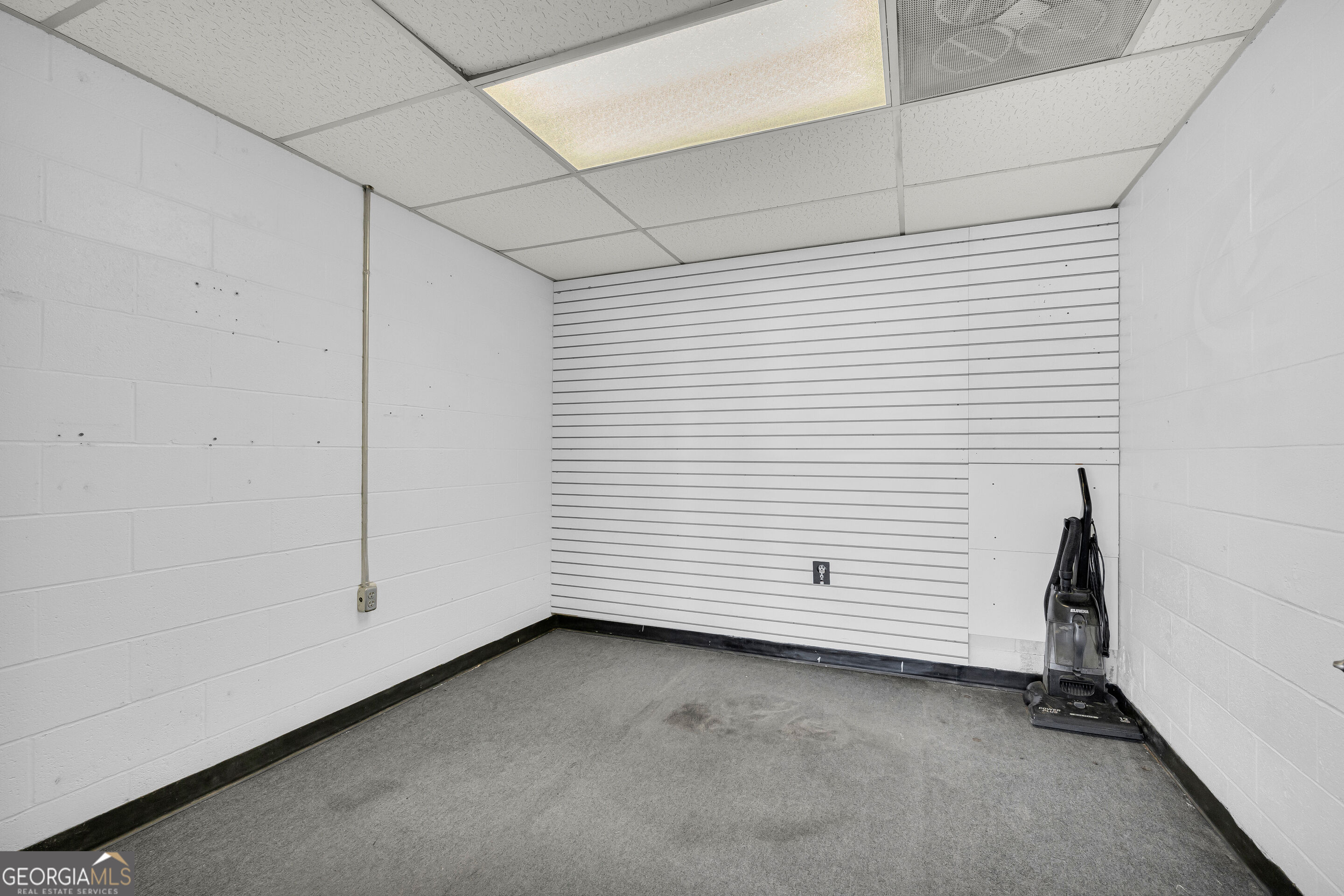 203 May Street Property Photo 23
