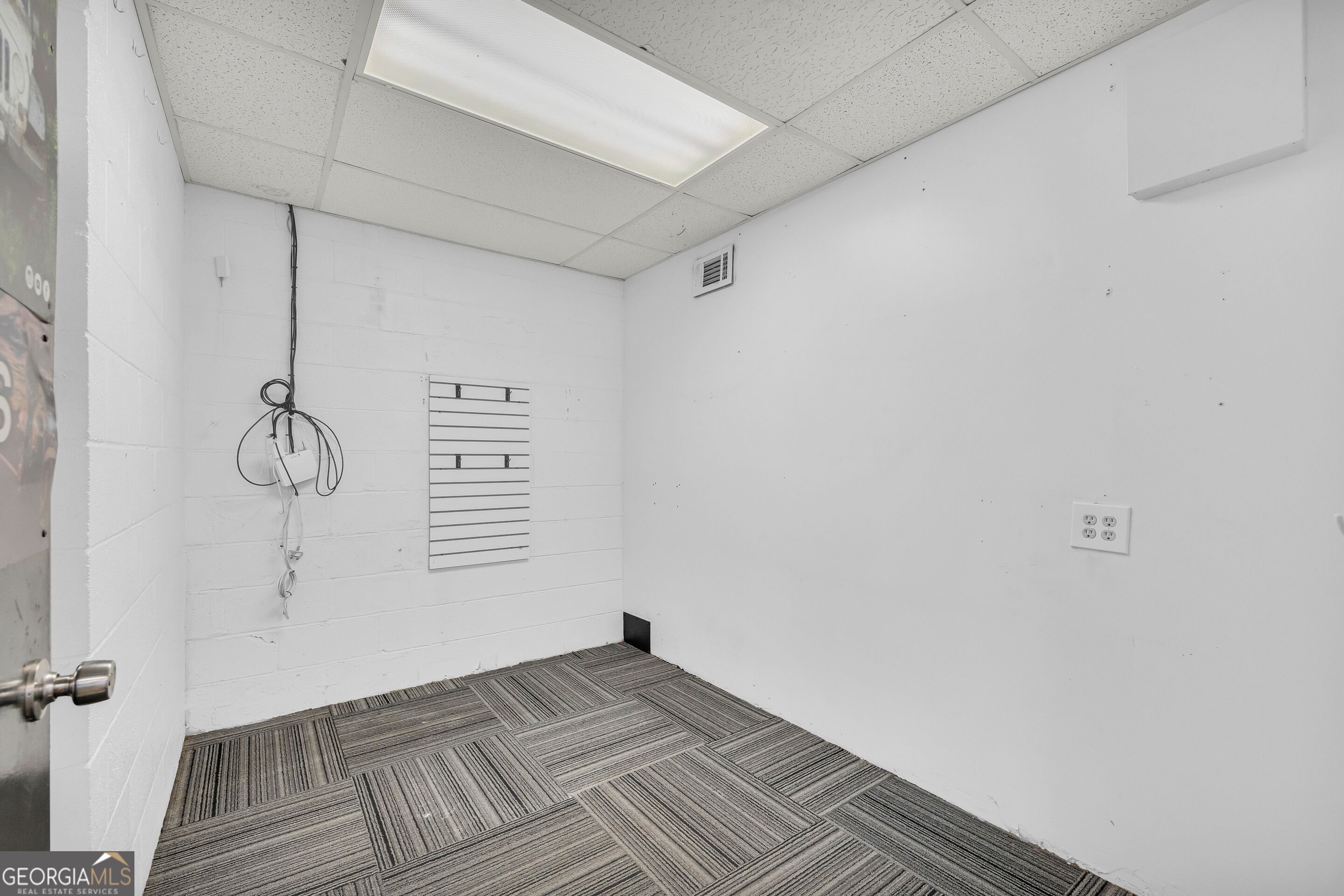 203 May Street Property Photo 26