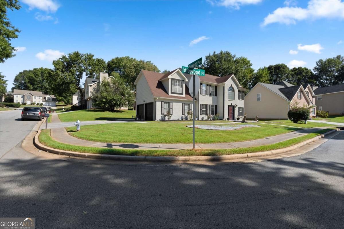 4449 Idlewood Park Property Photo 4