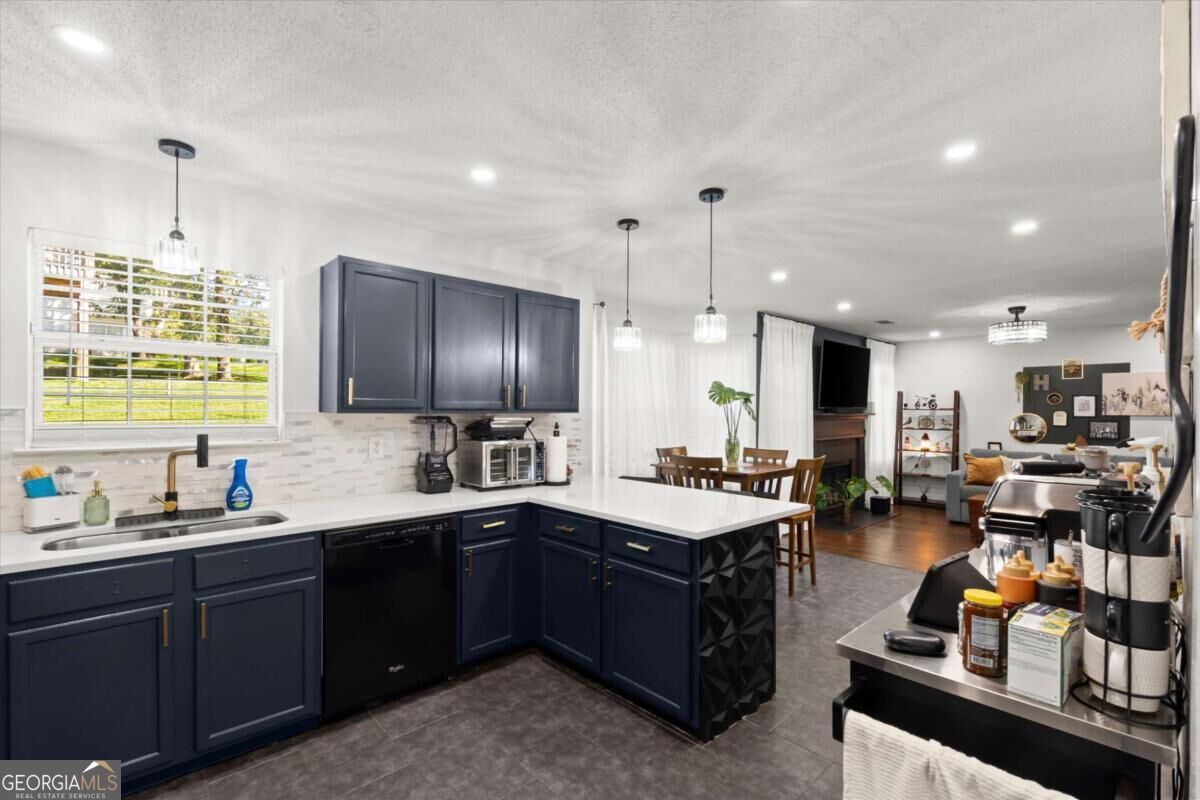 4449 Idlewood Park Property Photo 18