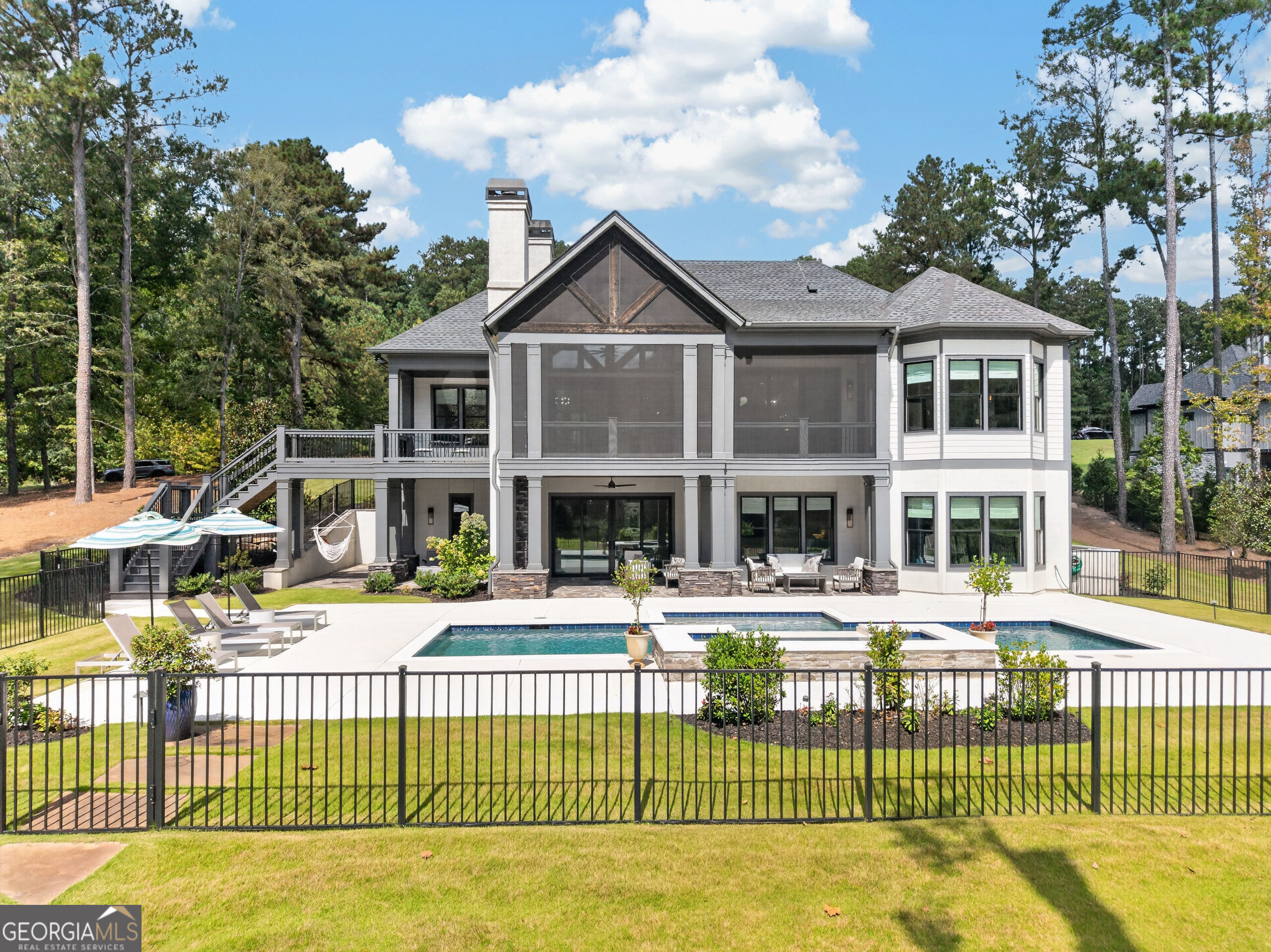 1041 Forrest Highlands Property Photo 9