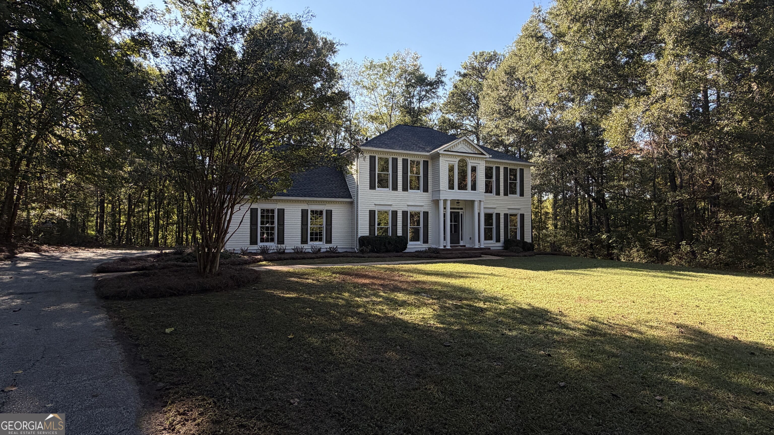 6 Summit Lane Property Photo 1
