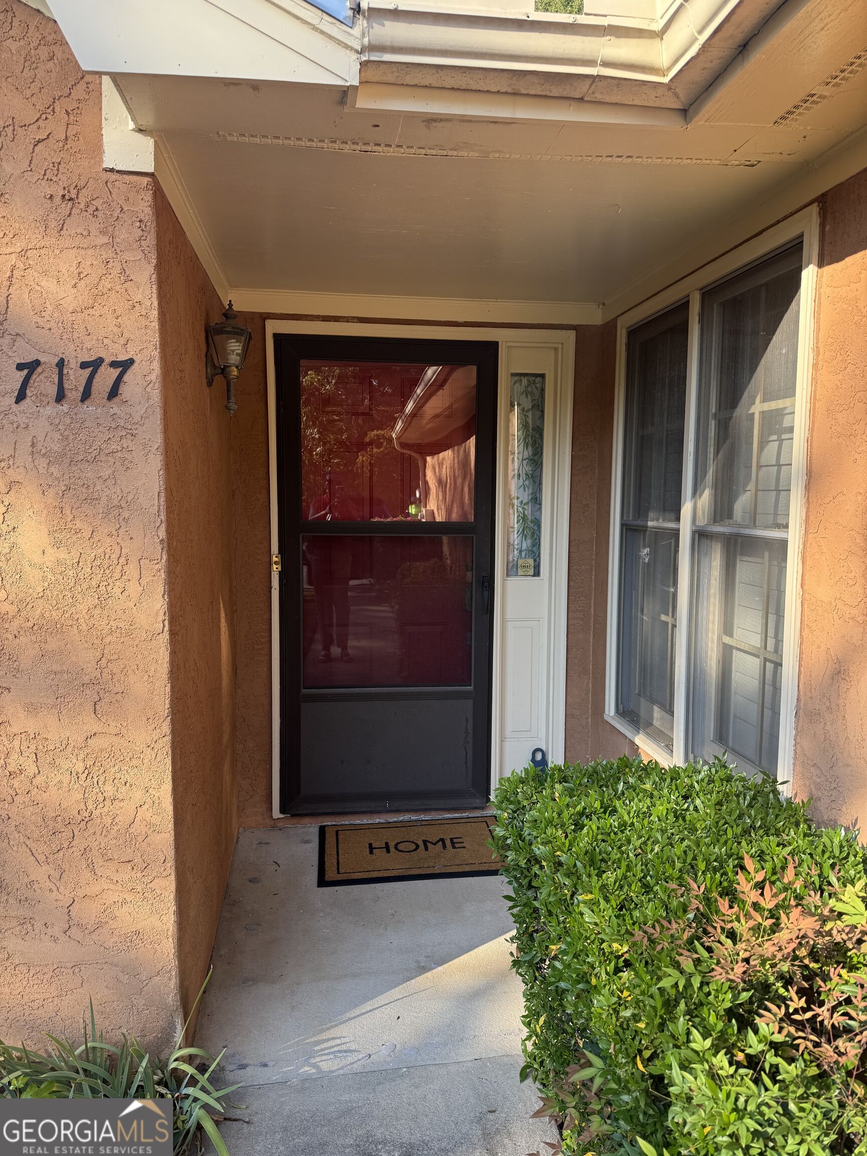 7177 Woodridge Lane Property Photo 4