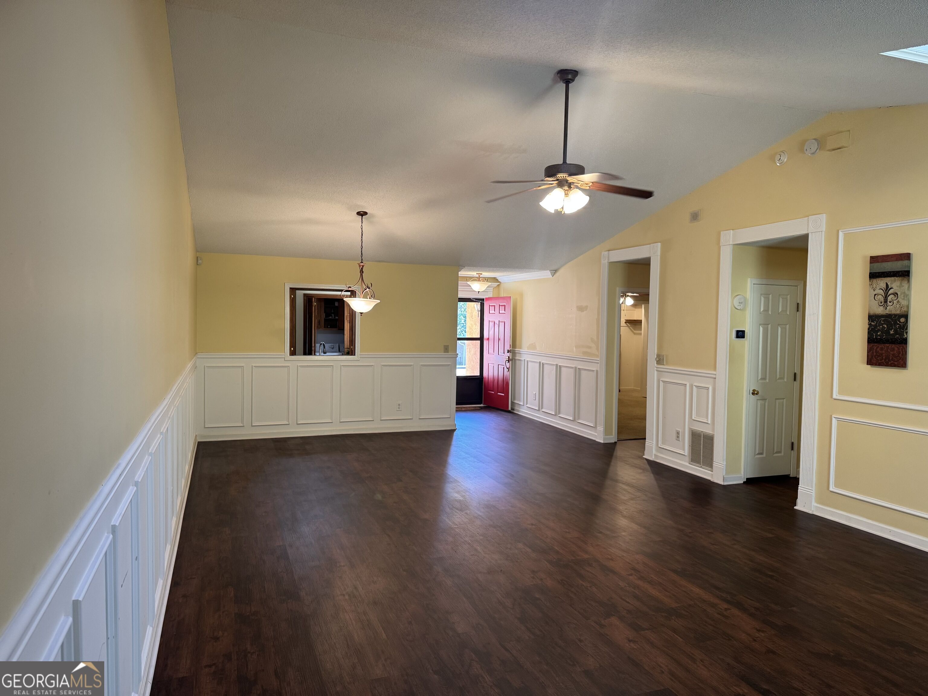 7177 Woodridge Lane Property Photo 7