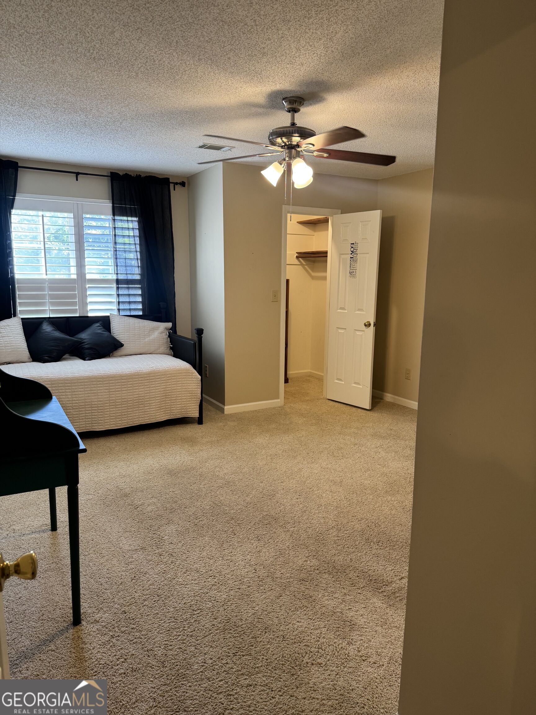 7177 Woodridge Lane Property Photo 9