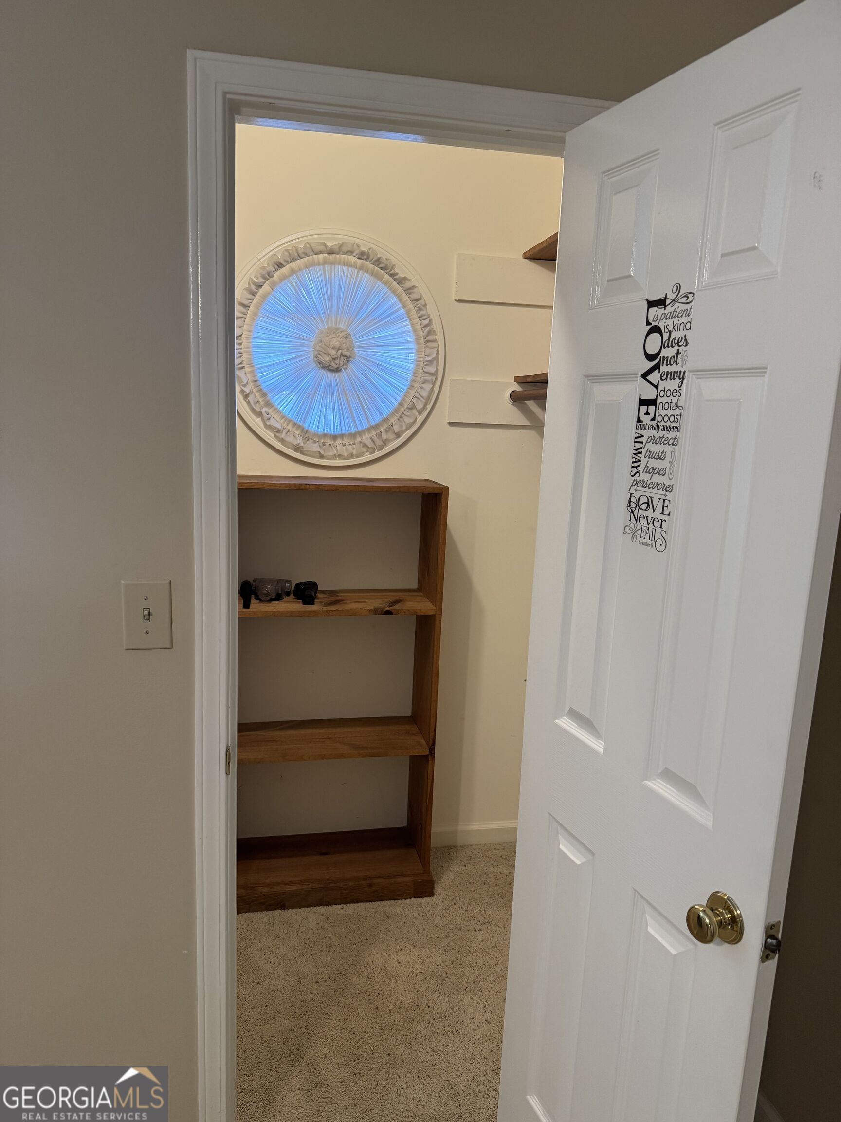 7177 Woodridge Lane Property Photo 12
