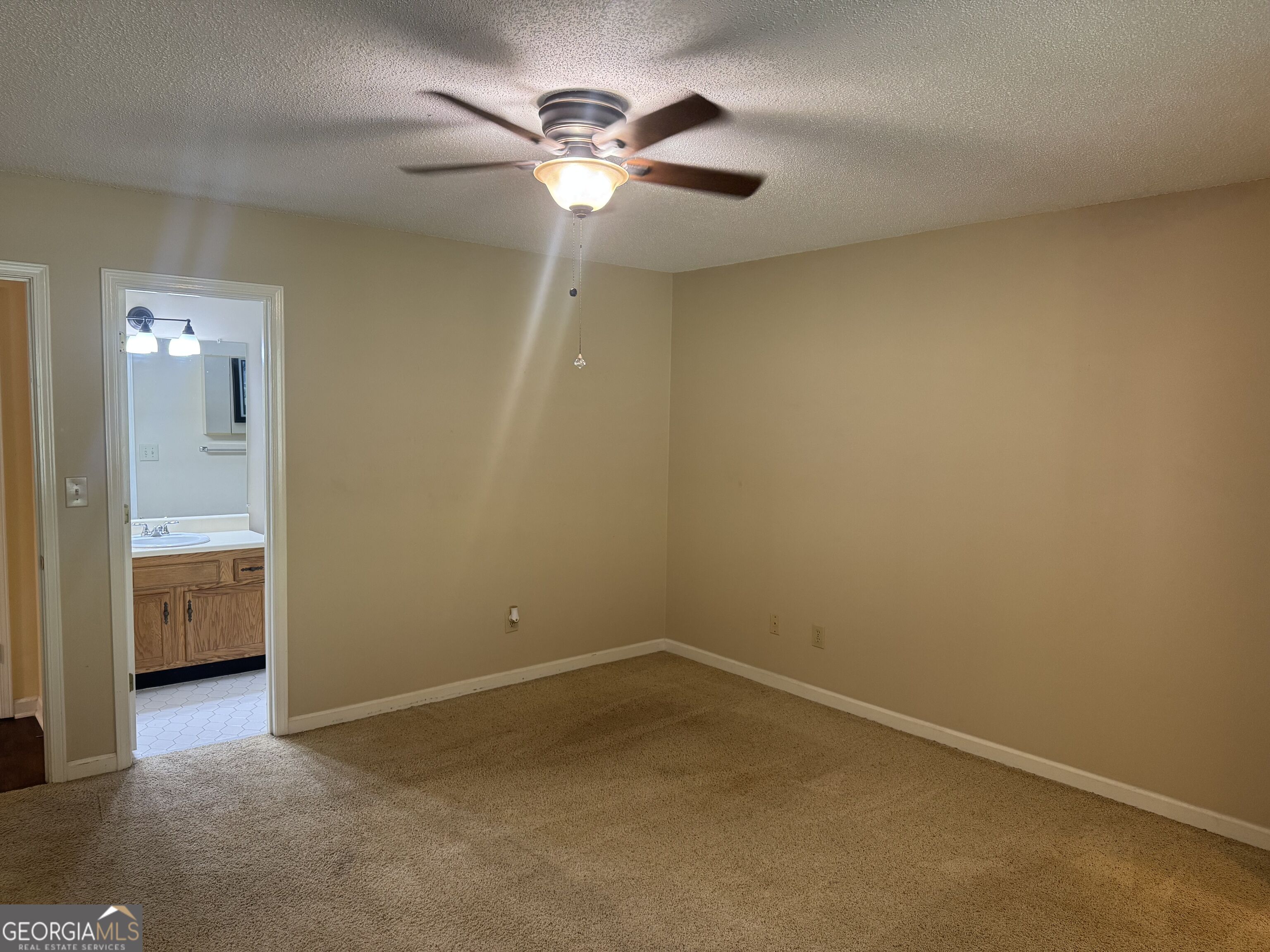 7177 Woodridge Lane Property Photo 18