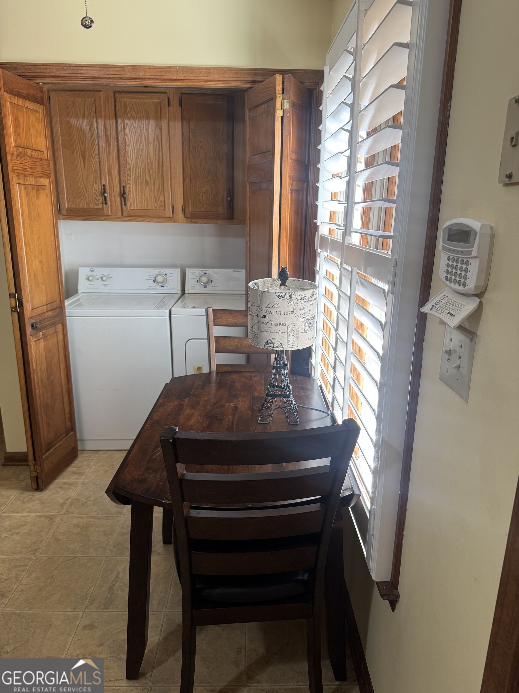7177 Woodridge Lane Property Photo 24