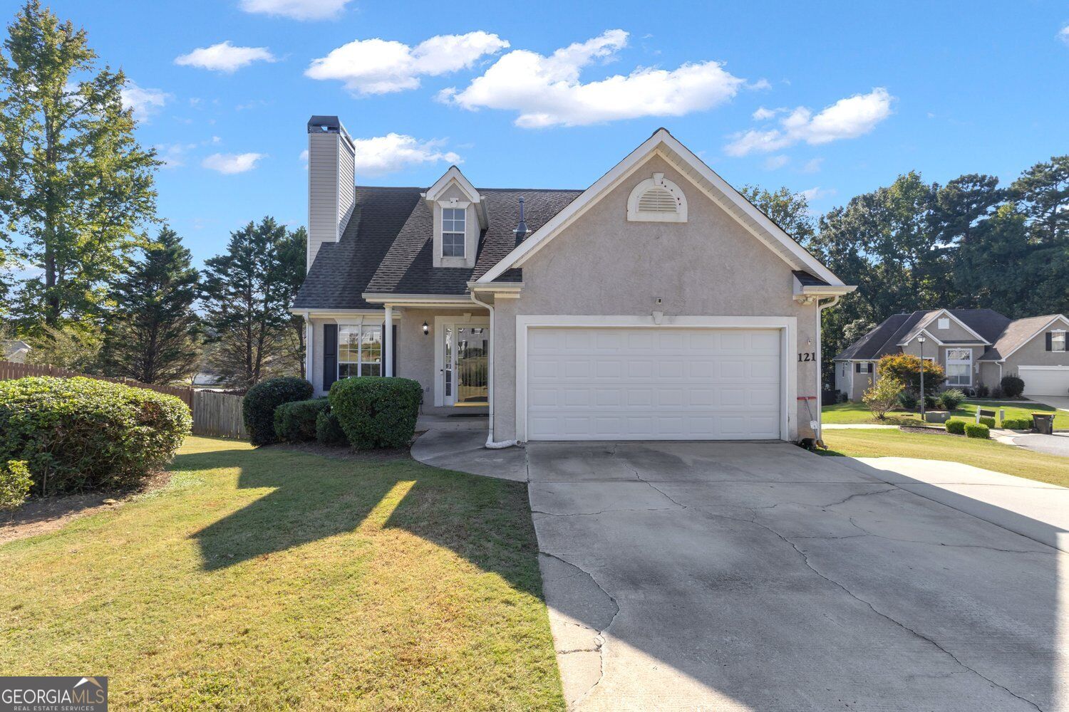 121 Kingsbrook Circle Property Photo 1