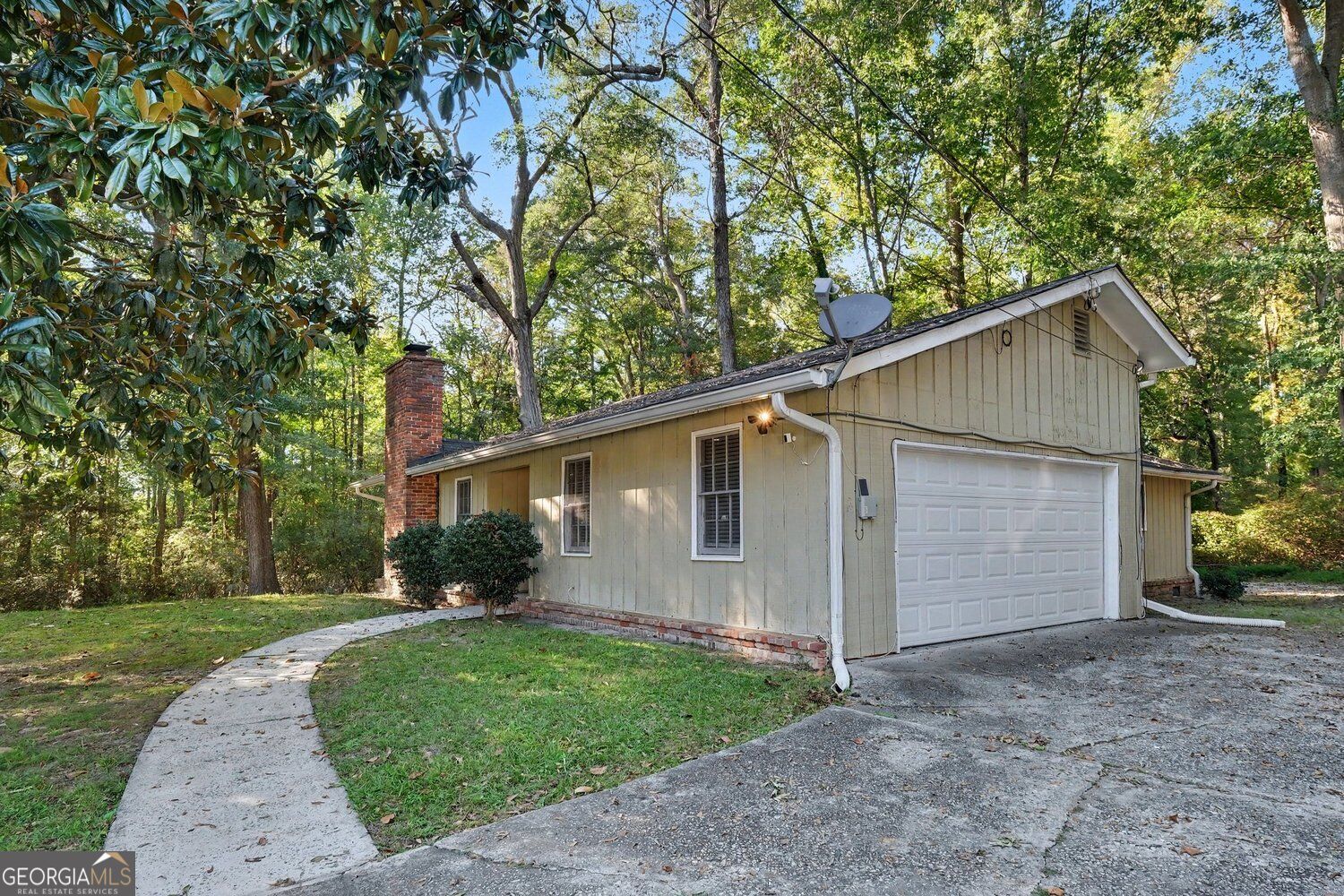 3295 Redona Drive Property Photo 4