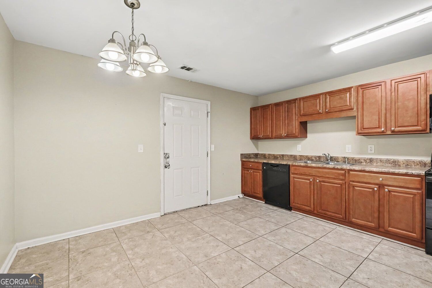 3295 Redona Drive Property Photo 11