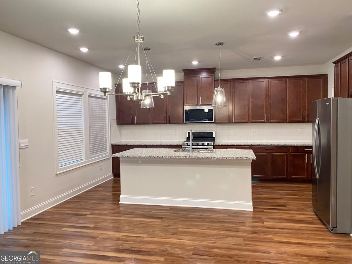 3290 Summerpoint Crossing Property Photo 12