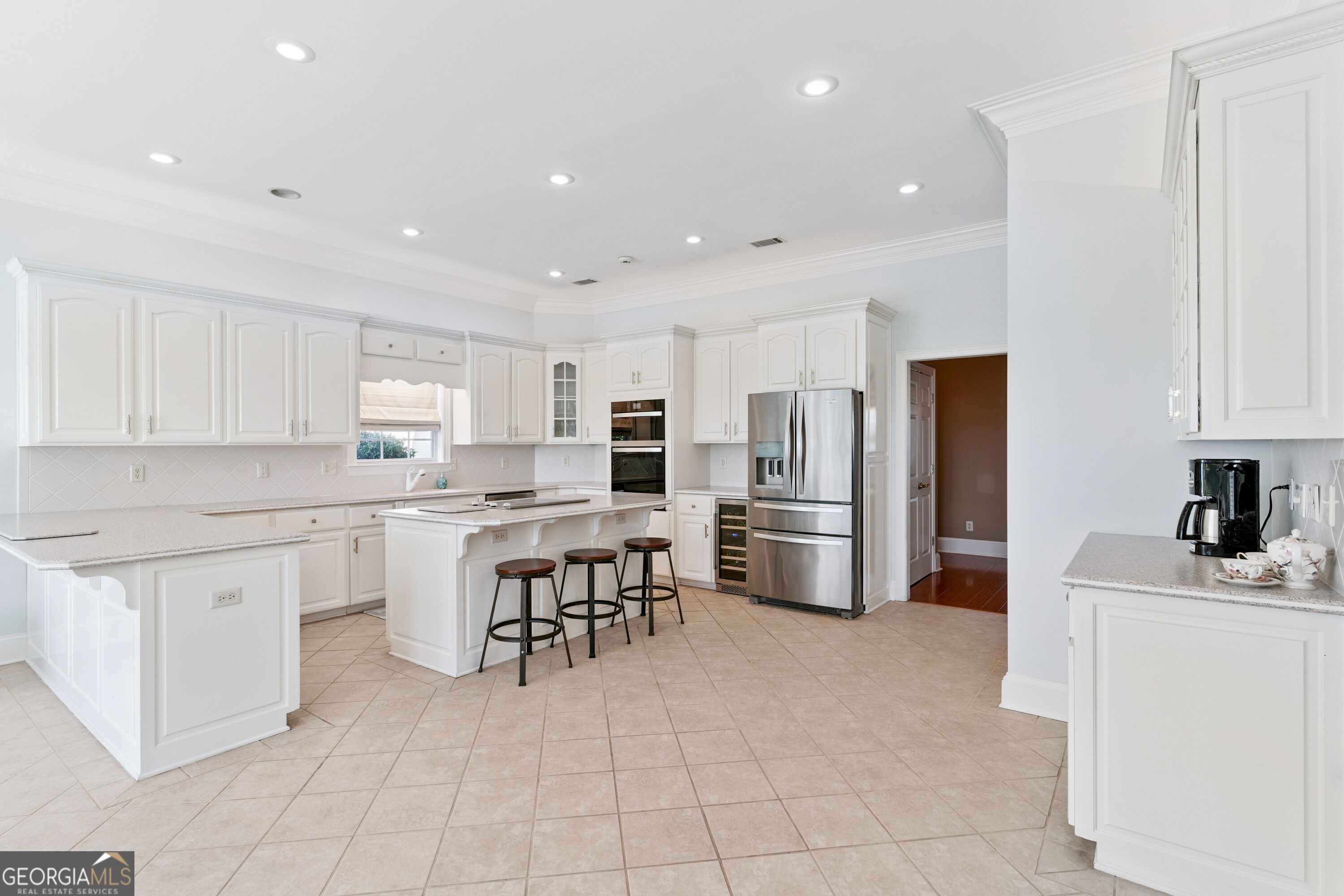 118 Queens Court Property Photo 25